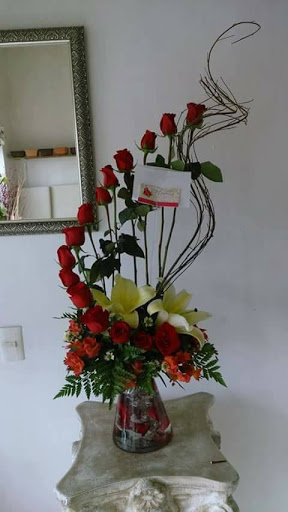 FLORERIA, REGALOS Y PIÑATAS CRISAN – Ciudad Acuña