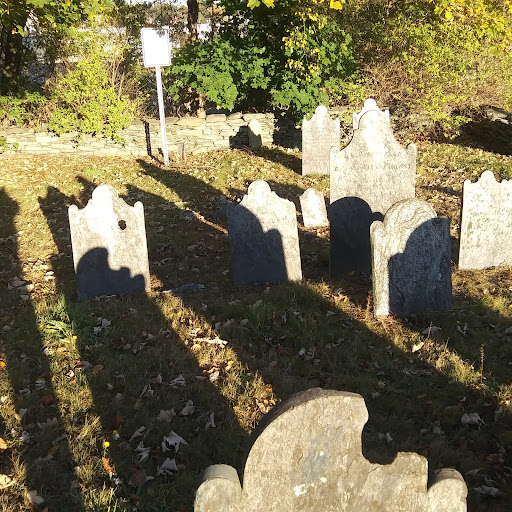 Shopping Mall «Aquidneck Shopping Centre», reviews and photos, 77 E Main Rd, Middletown, RI 02842, USA