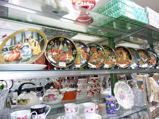 Grocery Store «Odessa Grocery», reviews and photos, 7781 California Route 2, West Hollywood, CA 90046, USA