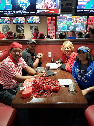 Restaurant «Griffs», reviews and photos, 323 W Cardinal Blvd, Louisville, KY 40208, USA