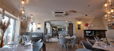 L'Amirauté - Bar - Restaurant Saintes-Maries-de-la-Mer à Saintes-Maries-de-la-Mer
