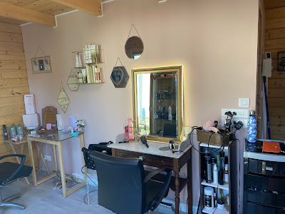Brillante coiffure à Montaigut-sur-Save