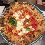 Photo n°6 de l'avis de Massimo.' fait le 28/12/2023 à 12:04 sur le  Pizzeria Vincenzo Capuano à Caserta