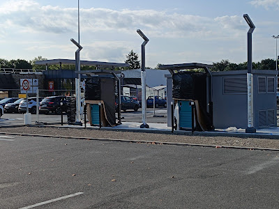 Superchargeur carrefour à Sainte-Geneviève-des-Bois