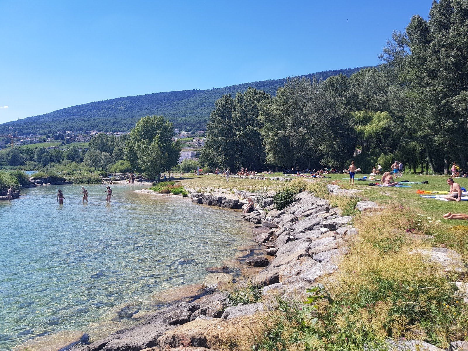 Foto von Plage de Saint-Blaise mit graue kiesel Oberfläche