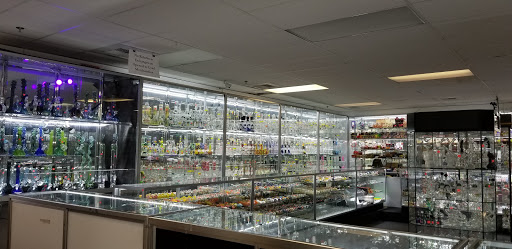 Tobacco Shop «Illusion Smoke Shop», reviews and photos, 4809 Laguna Blvd # 110, Elk Grove, CA 95758, USA