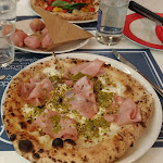 Photo n°3 de l'avis de Giuseppe.. fait le 15/06/2017 à 05:33 sur le  Morsi & Rimorsi - Pizzeria Aversa à Aversa