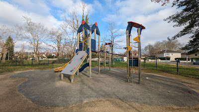 Aire de Jeux du Ruisseau de L' Ousse à Pau