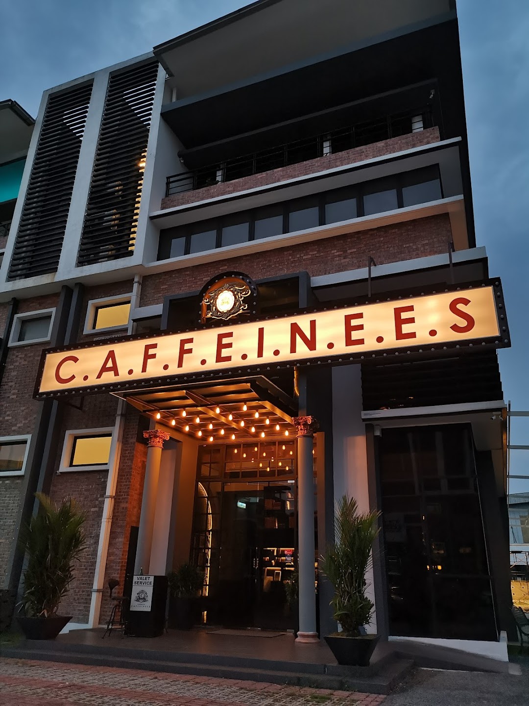 Caffeinees (Puchong)