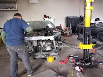 RIGHT AUTO REPAIR BODY FRAME + photo