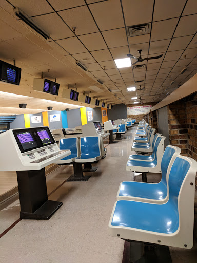 Bowling Alley «Bowl One Lanes», reviews and photos, 1639 E 14 Mile Rd, Troy, MI 48083, USA
