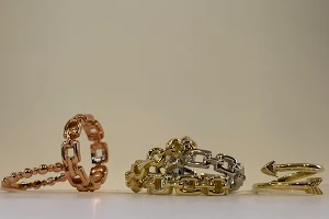 Praschnik Fine Jewelers image
