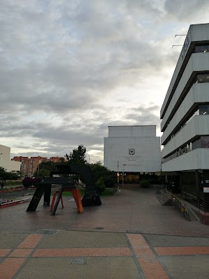 Canal Capital - photo 1