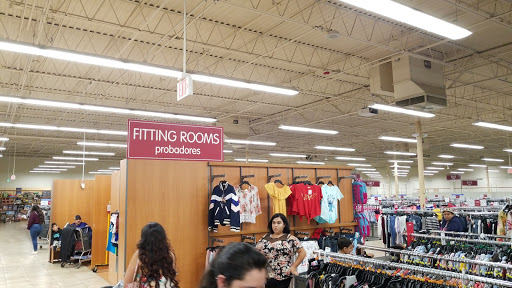 Clothing Store «Burlington Coat Factory», reviews and photos, 6900 Chestnut St, Gilroy, CA 95020, USA