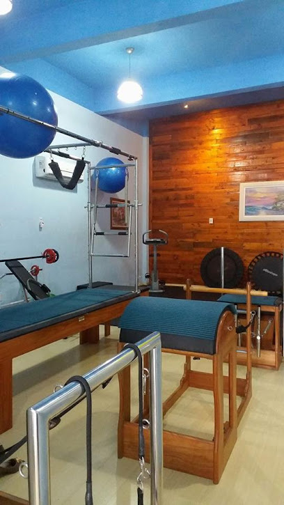 Cl&iacute;nica Refer&ecirc;ncia Fisioterapia, RPG, Pilates e atendimento domiciliar.