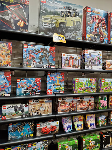 Toy Store «Bricks & Minifigs Portland», reviews and photos, 3040 NE Sandy Blvd, Portland, OR 97232, USA