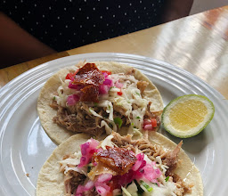 El Lechoncito Dorado photo