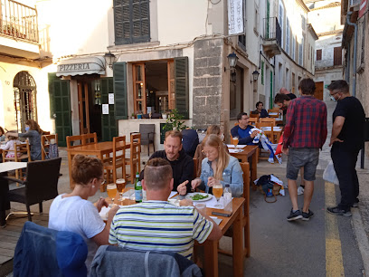 Pizzeria Xiroi - Carrer de la Creu, 10, 07510 Sineu, Illes Balears, Spain