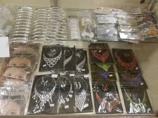 Beauty Supply Store «Hanini Plus discount hair and beauty supplies», reviews and photos, 340 Broad St, Elyria, OH 44035, USA