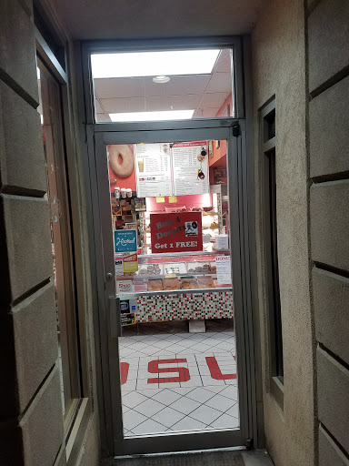 Donut Shop «Buckeye Donuts», reviews and photos, 1998 N High St, Columbus, OH 43201, USA