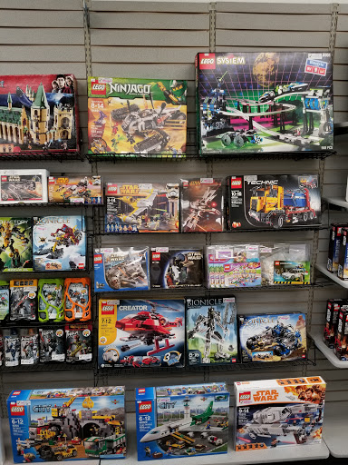 Toy Store «Bricks & Minifigs Salem-Keizer», reviews and photos, 3670 River Rd N, Keizer, OR 97303, USA