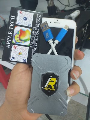 Apple Tech - photo 1
