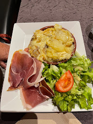 Photo n°27 de Le Puy de la Lune Restaurant et Salle de concert (privatisation + grandes tables nous consulter) à Clermont-Ferrand ()