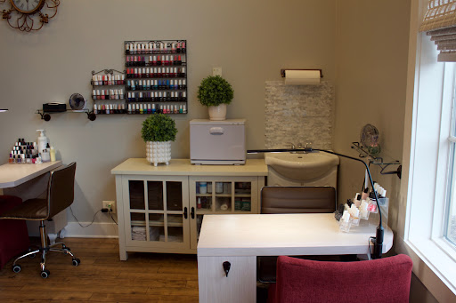 Beauty Salon «Red Cottage Salon & Spa», reviews and photos, 3974 IL-22, Long Grove, IL 60047, USA