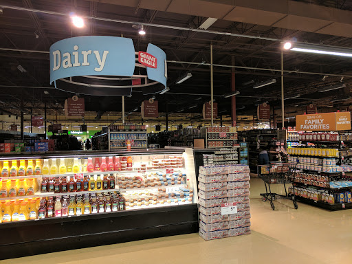 Supermarket «Giant Eagle Supermarket», reviews and photos, 27264 Lorain Rd, North Olmsted, OH 44070, USA