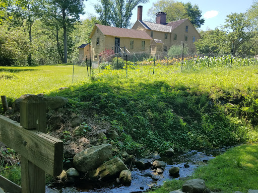 Historical Landmark «Smith-Appleby House», reviews and photos, 220 Stillwater Rd, Smithfield, RI 02917, USA