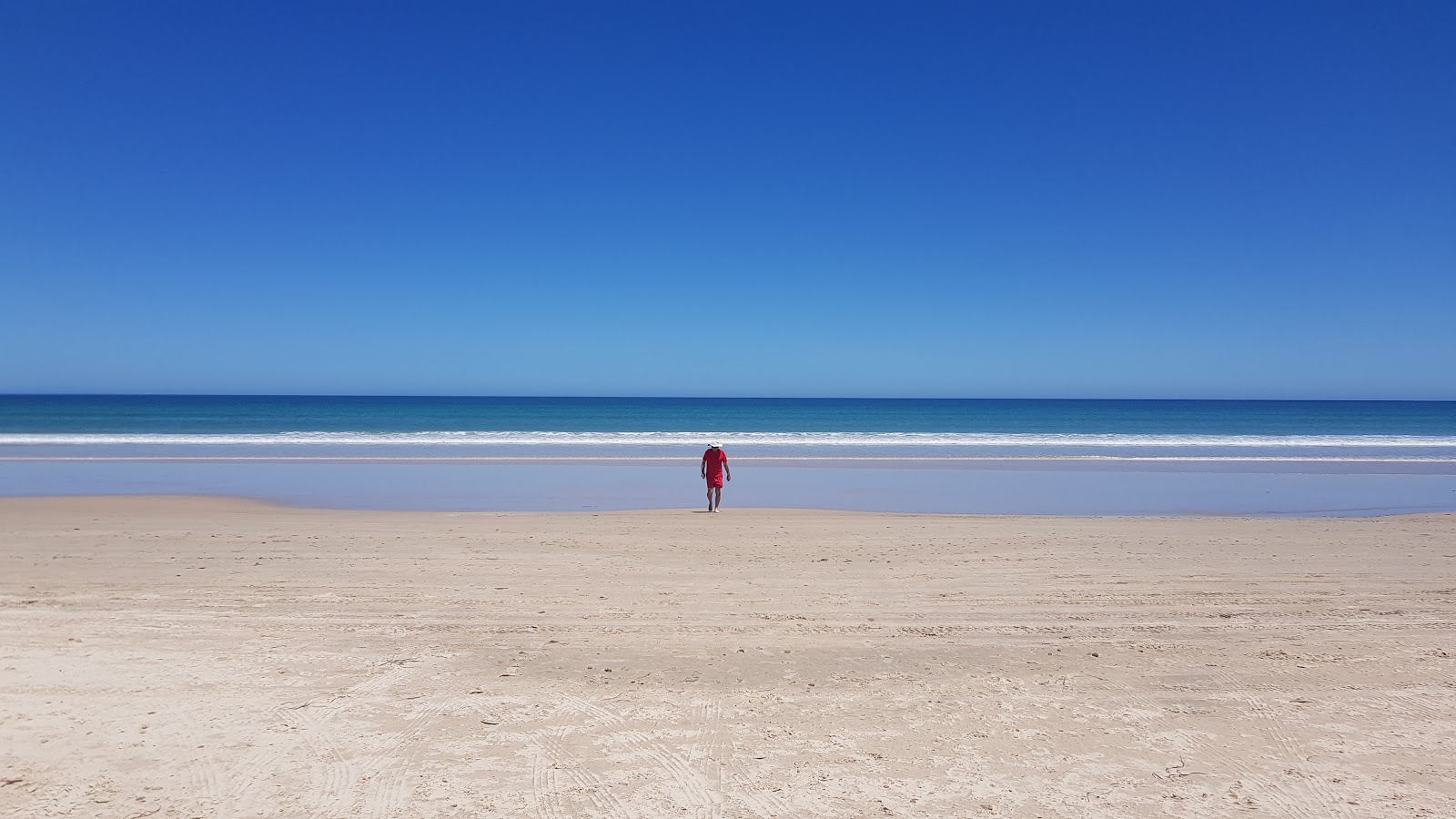 Photo de Aldinga Beach avec rivage droit, long