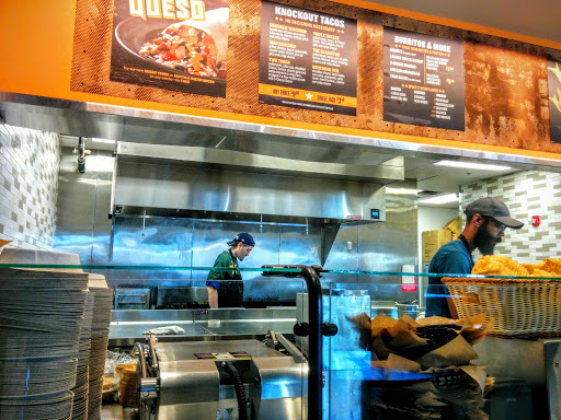 Mexican Restaurant «QDOBA Mexican Eats», reviews and photos, 3918 Lenox Avenue, Charlottesville, VA 22901, USA