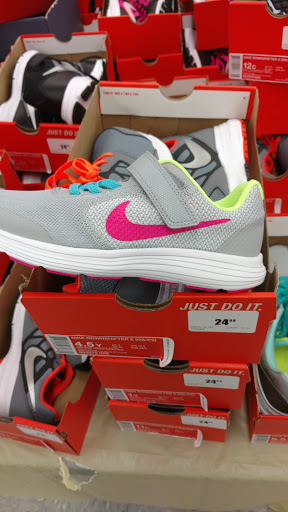 Sporting Goods Store «Academy Sports + Outdoors», reviews and photos, 1260 S Amity Rd, Conway, AR 72032, USA