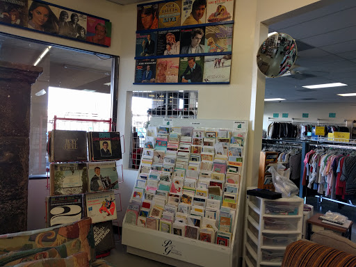Non-Profit Organization «Society of St. Vincent de Paul - Bell Road Thrift Store», reviews and photos, 2945 E Bell Rd, Phoenix, AZ 85032, USA