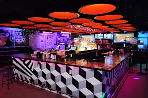 Cobra Arcade Bar image