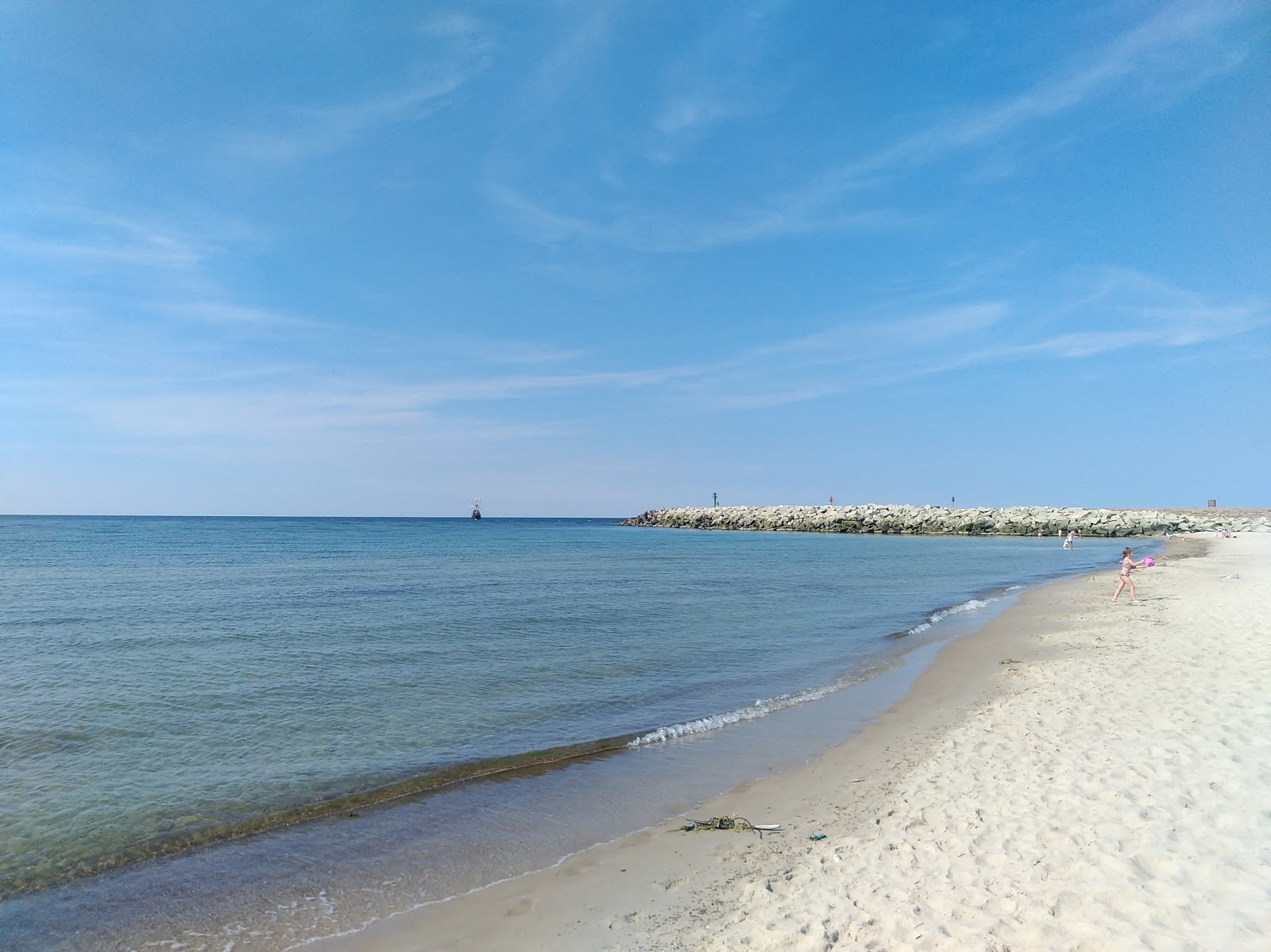 Western Ustka Beach的照片 带有长直海岸