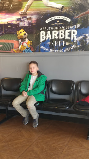 Barber Shop «Applewood Village Barbershop», reviews and photos, 2070 Youngfield St, Lakewood, CO 80215, USA