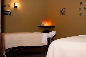 LaVida Massage image