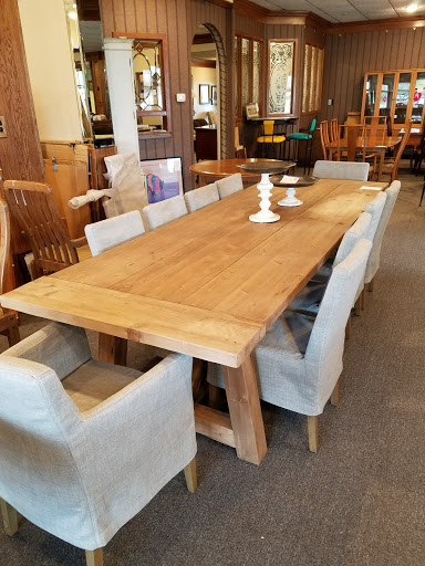 Furniture City Consignment, 3555 Lake Eastbrook Blvd SE, Grand Rapids, MI 49546, USA, 