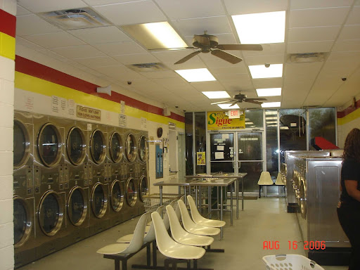 Laundromat «Fresh Coin Laundry», reviews and photos, 2595 Highpoint Rd, Snellville, GA 30078, USA
