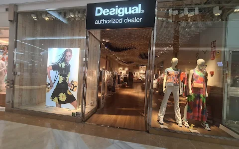 Desigual image