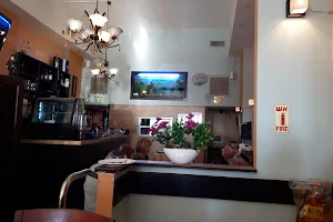 רוזמרין נתניה - מסעדת עוף ודגים image