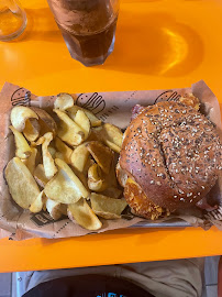 Plats et boissons du Restaurant de hamburgers Burger'n'Co St Cyprien à Toulouse - n°10