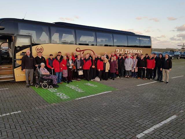 D J Thomas Coach Holidays