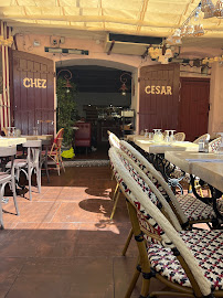 Atmosphère du Restaurant de fruits de mer Chez César à Cassis - n°4