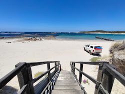 Foto von Peaceful Bay Beach mit lange bucht