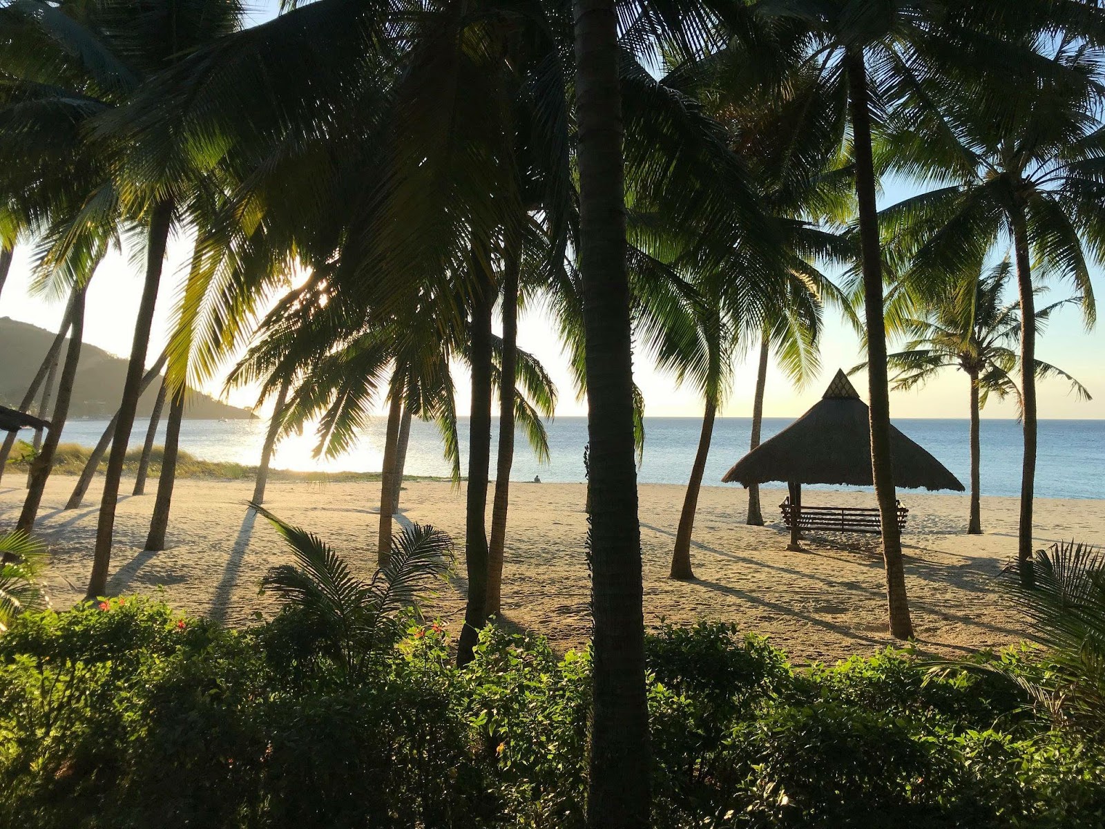 Foto di Aninuan Beach - luogo popolare tra gli intenditori del relax