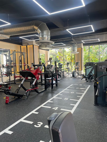 BE ELEMENT STUDIO FITNESS - Plaza Playacar Center Calle Paseo Xaman Ha, Planta alta, Supermanzana Fase II, Playacar, 77710 Playa del Carmen, Q.R., Mexico