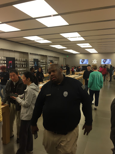 Computer Store «Apple Towson Town Center», reviews and photos, 825 Dulaney Valley Rd, Towson, MD 21204, USA