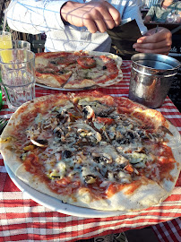 Pizza du Pizzeria La Terrazza di Bonnieux - n°12